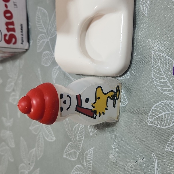 The Original Snoopy Snow Cone Maker - Picture 3 of 6